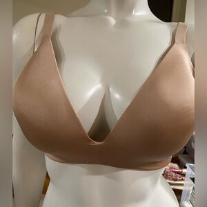 Skims Wireless Form T-Shirt Bra in Sienna -Size 42DDD (NWOT)
